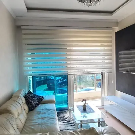 Lorehan Apartman 2 Apartment *