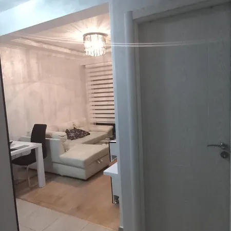 Lorehan Apartman 2 Becici (Budva)